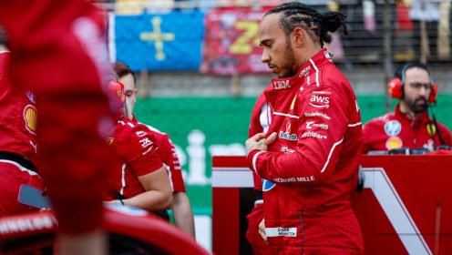 The ‘story’ behind an ‘annoyed’ Lewis Hamilton at Chinese GP