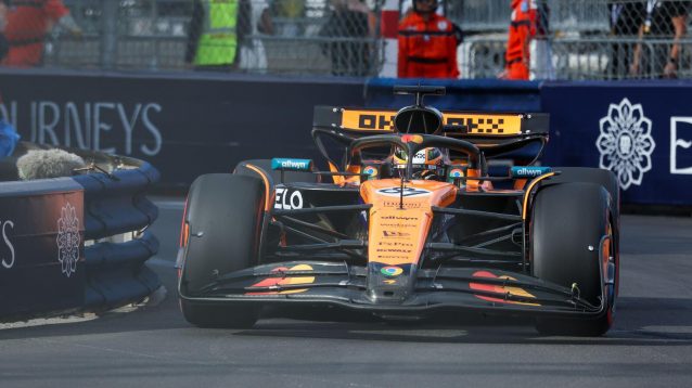 Oscar Piastri negotiates the chicane exiting the Swimming Pool complex during qualifying for the Monaco Grand Prix