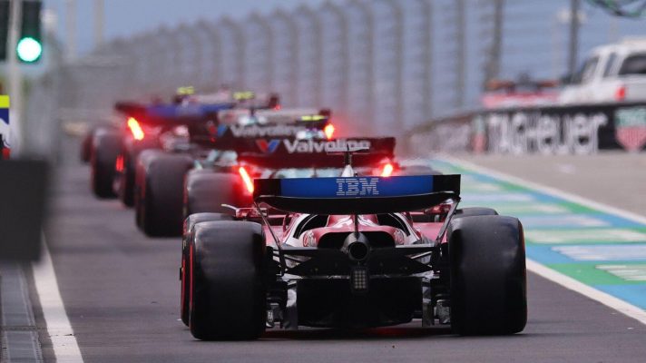 Cars line up for the qualifying session for the Hungarian Grand Prix