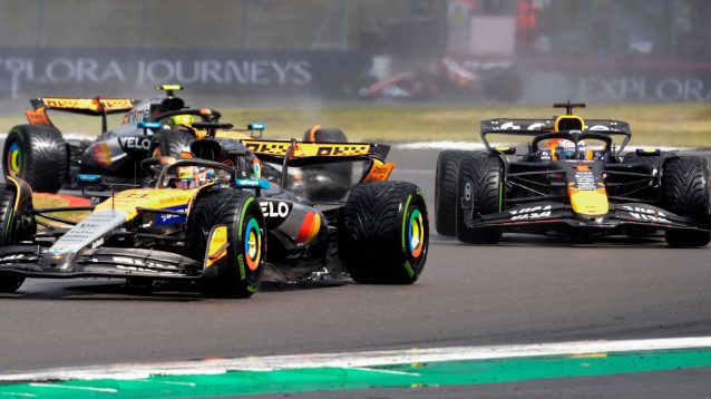 Max Verstappen v McLaren in the rain