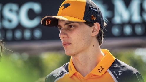 Oscar Piastri adopts uncompromising stance as title fight intensifies