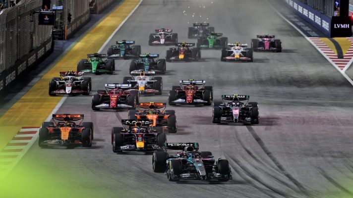 George Russell heads the pack at the start of the Singapore GP.
