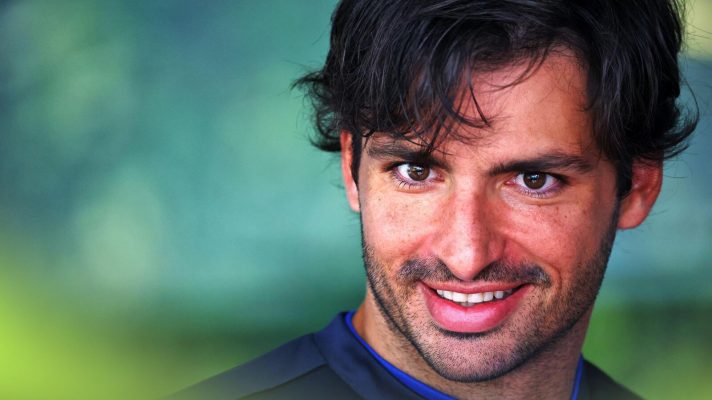 Carlos Sainz has moved to clarify his comments abouts the Singapore GP television coverage.