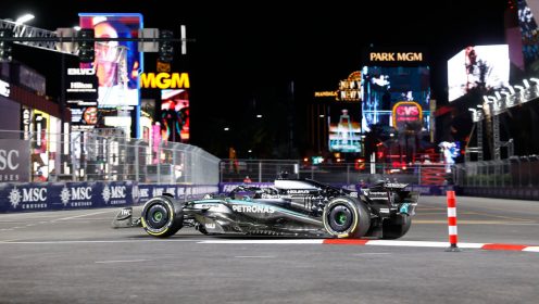 Las Vegas GP: Russell sets FP3 pace as McLaren suffer late drama