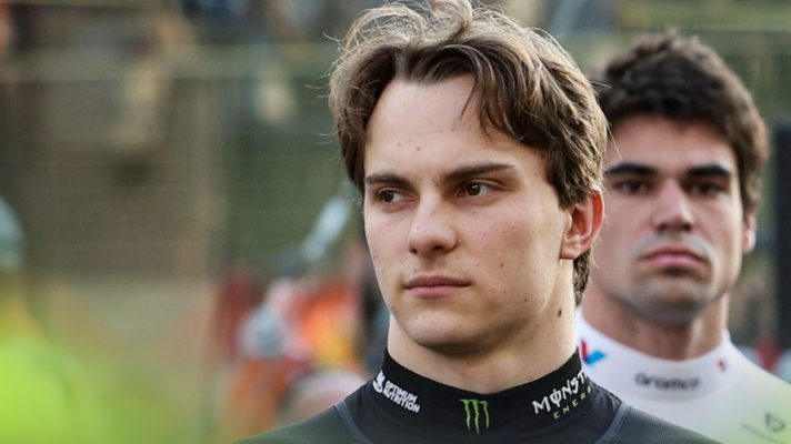 Oscar Piastri on the grid ahead of the F1 2025 Abu Dhabi Grand Prix.