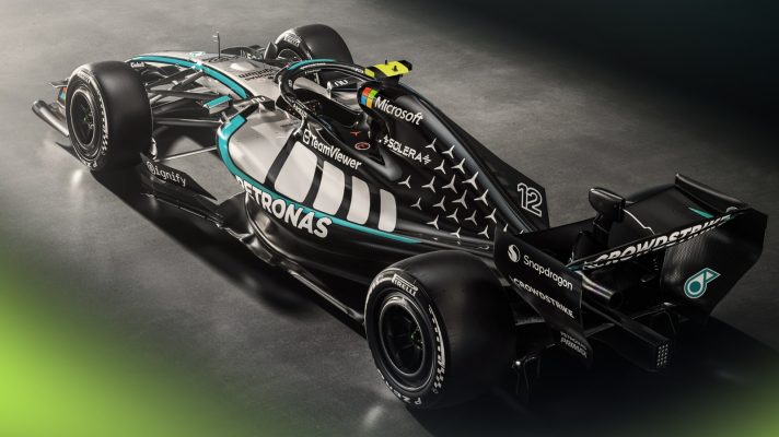 Mercedes' W17