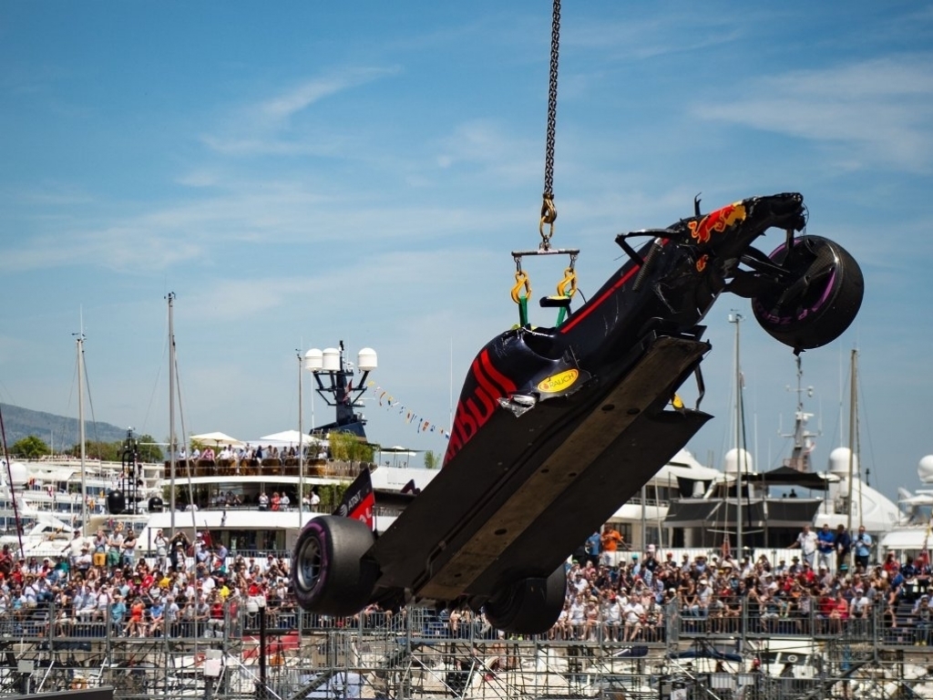 Pit lane start for Verstappen | PlanetF1 : PlanetF1