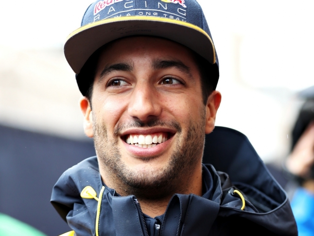 Ricciardo surprised at front row start | PlanetF1 : PlanetF1