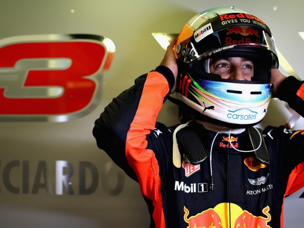 Video: Ricciardo talks Formula 1 | PlanetF1 : PlanetF1