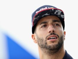 Ricciardo: ‘The weekend has turned to crap’