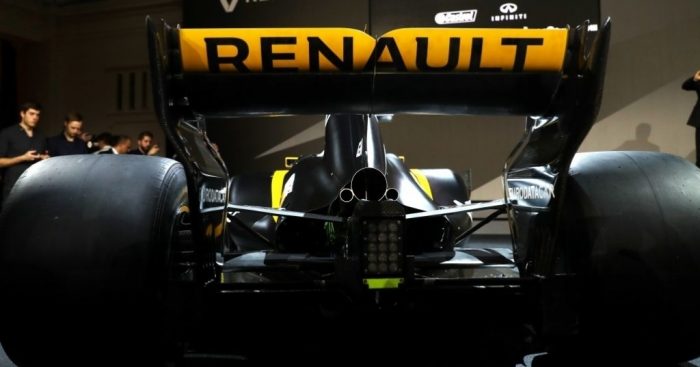 1022.6666666666666x767__origin__0x0_Renault_RS17_%285%29-700x367.jpg