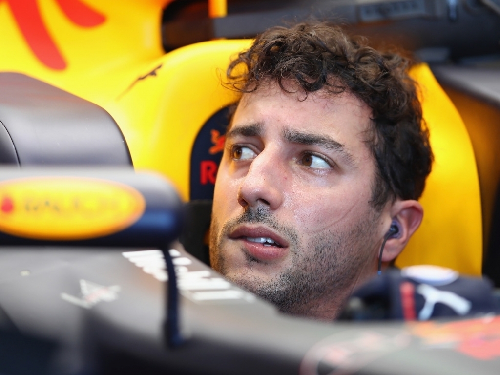 Ricciardo needs to 'drive through' problems | PlanetF1 : PlanetF1