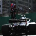 Haas make changes to under-pressure pit crew