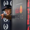 Renault: Verstappen abandoned by Red Bull