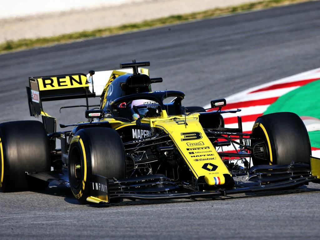 Daniel Ricciardo in action for Renault.