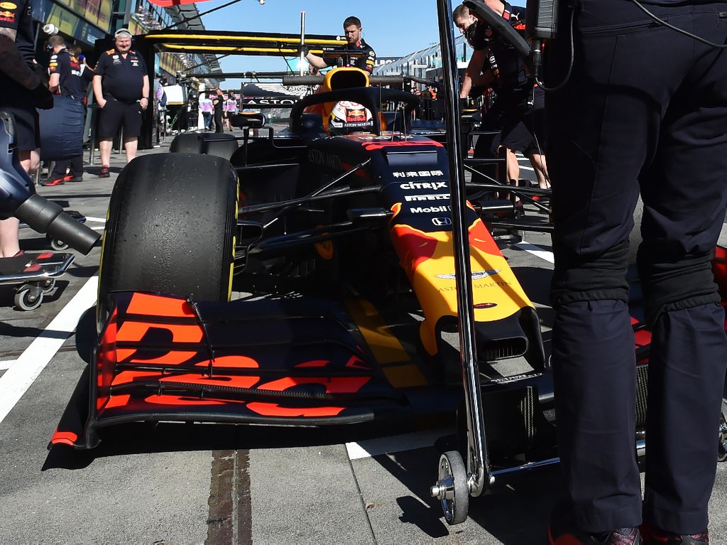 Max Verstappen handed new chassis ahead of FP3