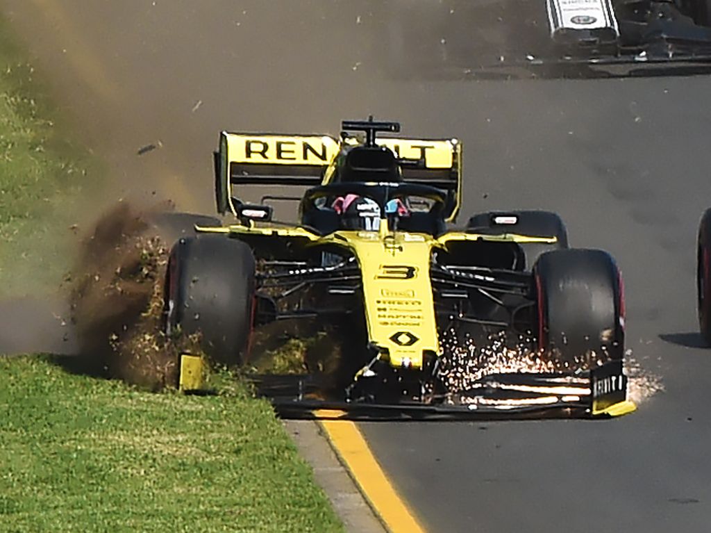 'Daniel Ricciardo will have to get a harder skin'