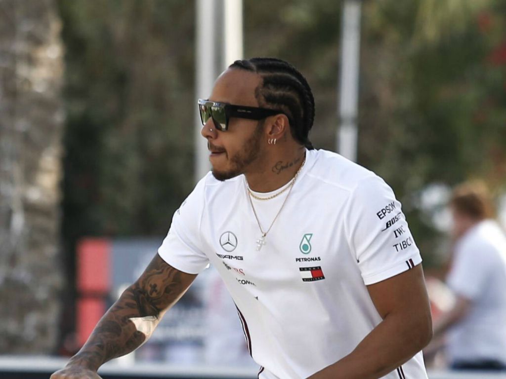 Lewis Hamilton will seek alterations to his dashboard after losing out at the VSC restart in Baku.