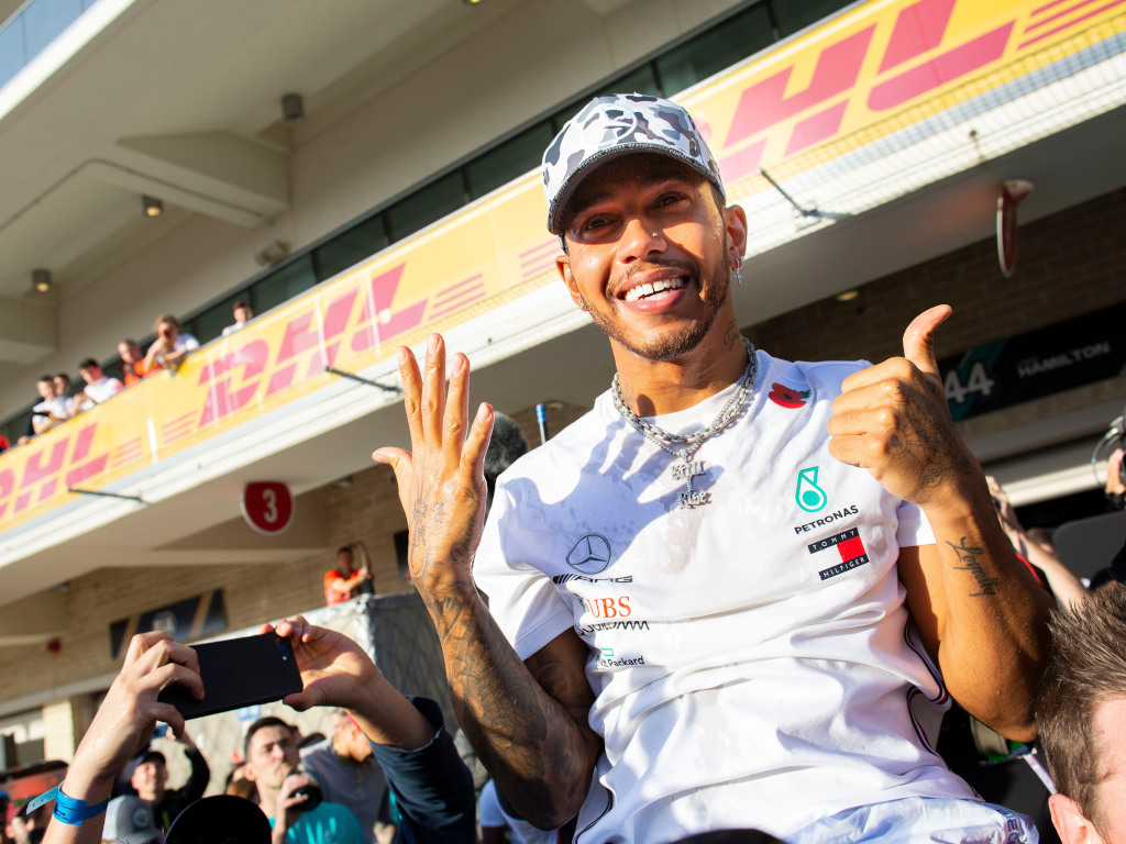 Robert Kubica says Lewis Hamilton won his sixth title without the fastest car.