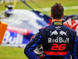 Kvyat: Everything switched off immediately