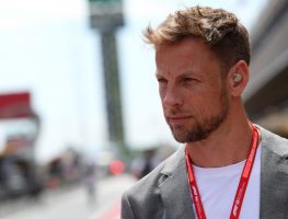 Jenson pushes buttons with Hamilton comments