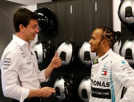 Mercedes want to avoid one-year Hamilton deal