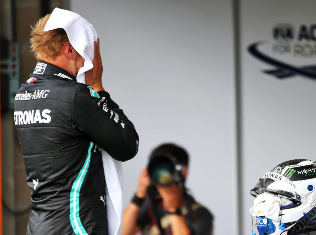 Valtteri Bottas face in towel