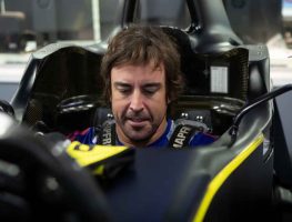 Alonso jokes about Renault not answering messages
