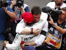 Hamilton: Wolff ‘without doubt the best leader here’