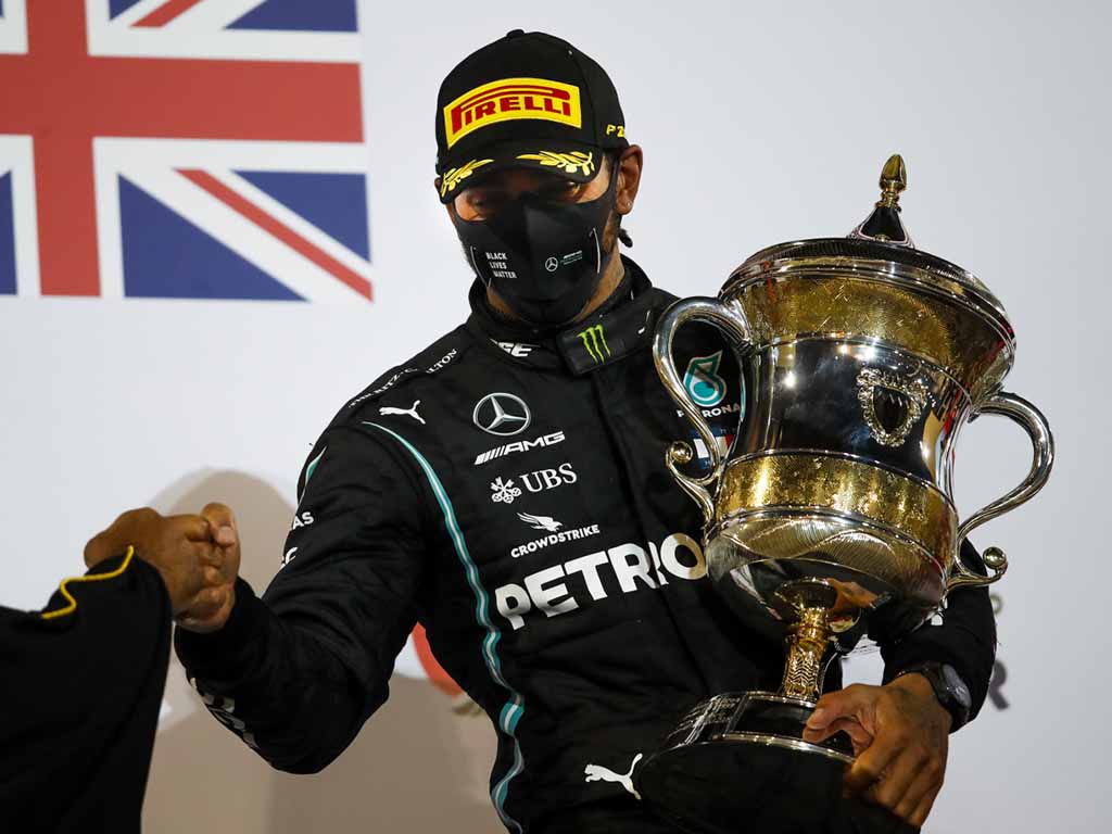 Lewis Hamilton will start contract talks in 'coming days' | PlanetF1