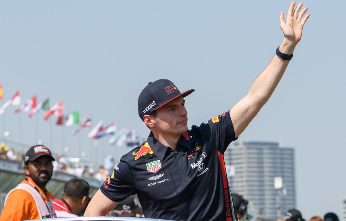 Omringd bad Deuk Red Bull could lose Max Verstappen to 'performance clause'