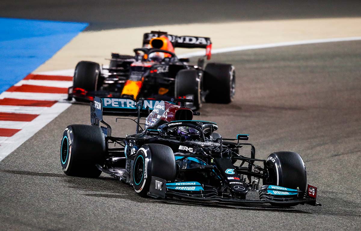 Max-Verstappen-Lewis-Hamilton-PA8