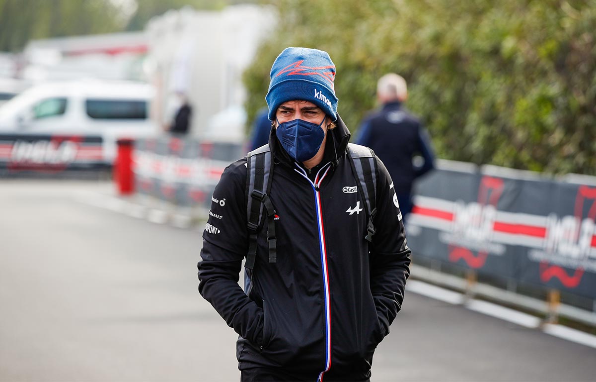 Fernando Alonso ‘no lo suficientemente bueno’, superado por Esteban Ocon