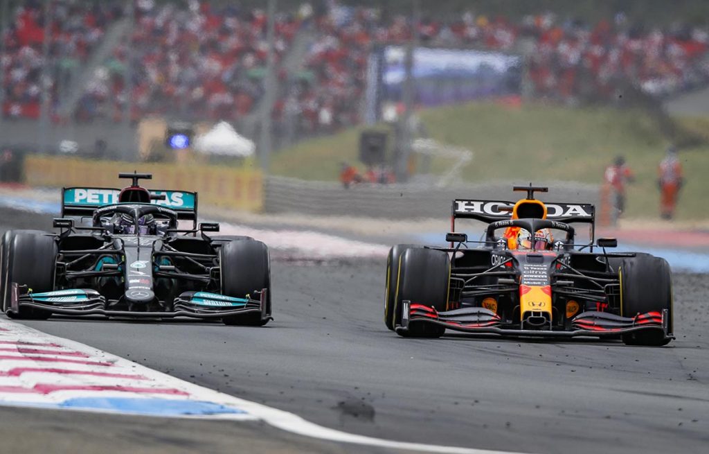 Lewis Hamilton Max Verstappen Mercedes Red Bull