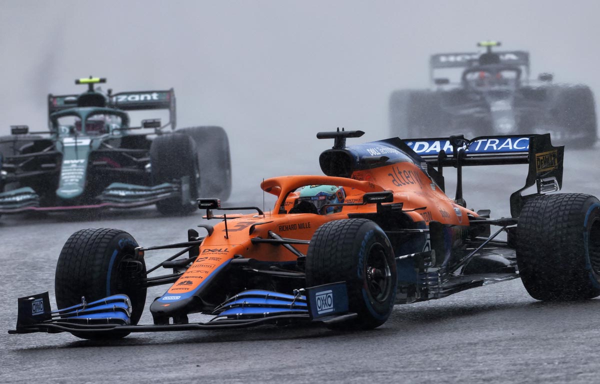 Daniel Ricciardo sets off in the wet at Spa