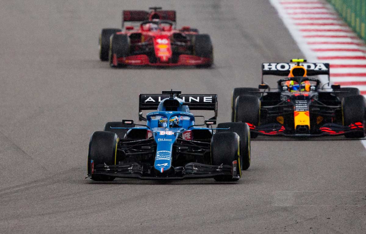 Fernando Alonso drives in the 2021 Russian GP.
