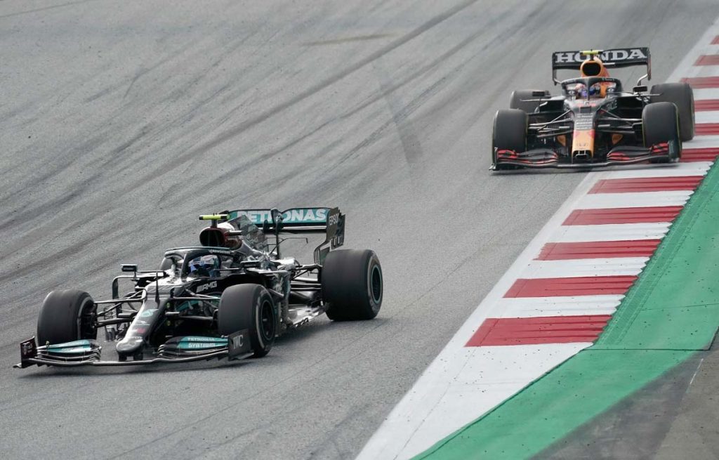 Valtteri Bottas leads Sergio Perez.