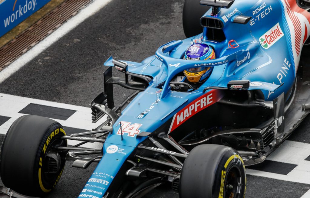 Fernando Alonso on the medium Pirelli tyres. Turkey October 2021
