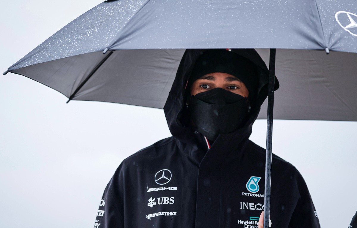 lewis-hamilton-umbrella-turkey-2021-plan