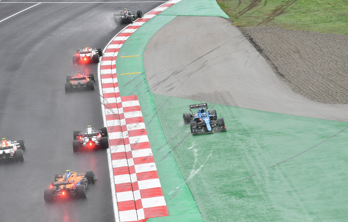 Fernando Alonso sent spinning. Turkey October 2021