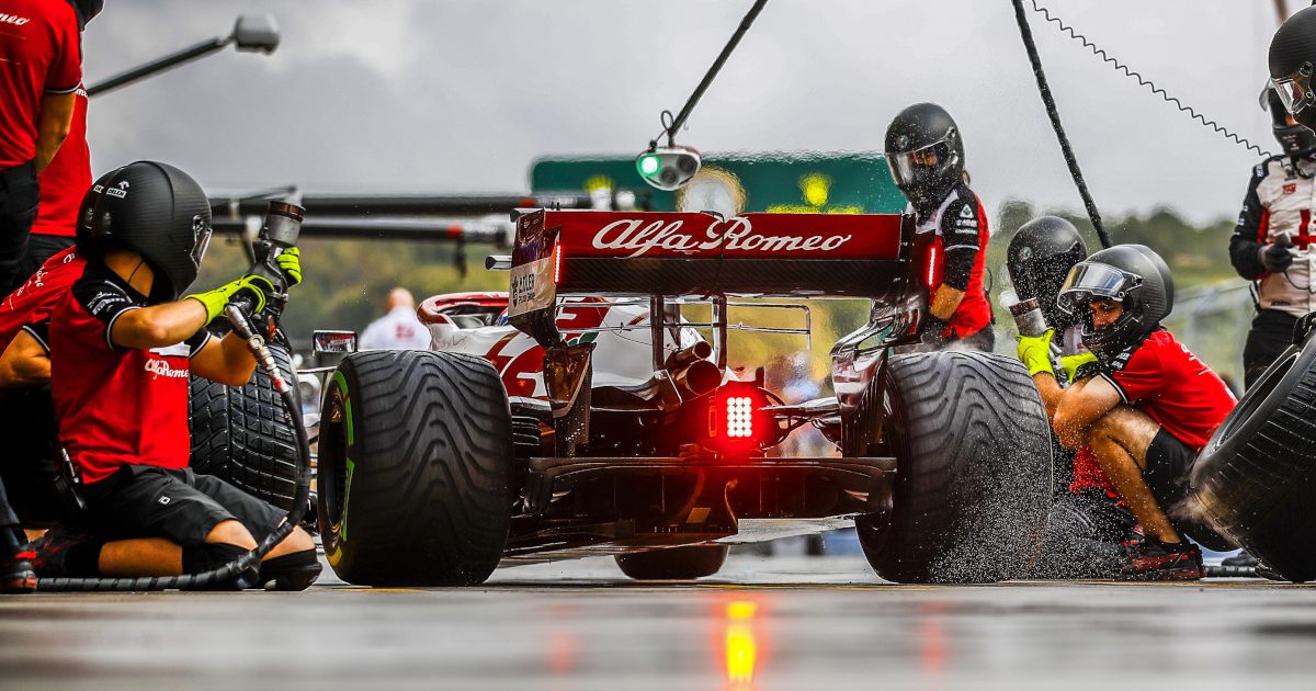 Kimi Raikkonen pit stop. Turkey October 2021