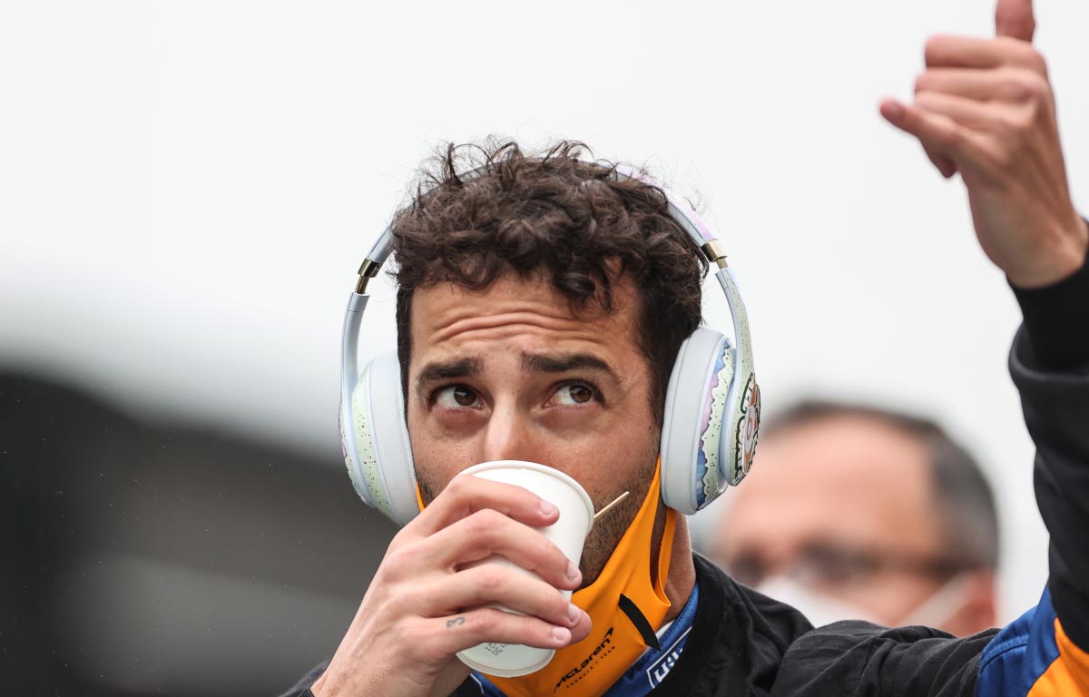 Daniel Ricciardo thumbs up. Turkey October 2021.