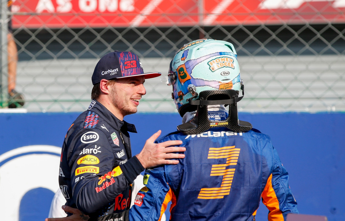 Groenten ornament Allergisch Daniel Ricciardo: 'Stable head' on his shoulders will help Max Verstappen  win title