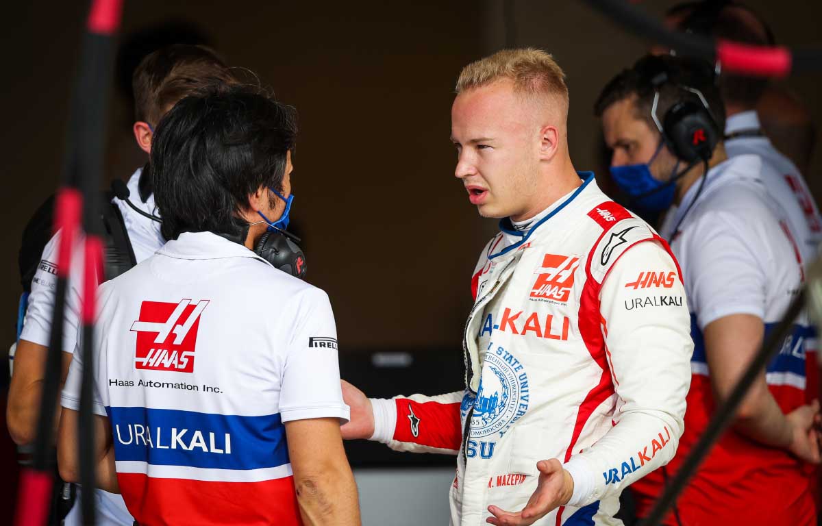 Nikita Mazepin shrugs his shoulders in the Haas garage. United States October 2021.