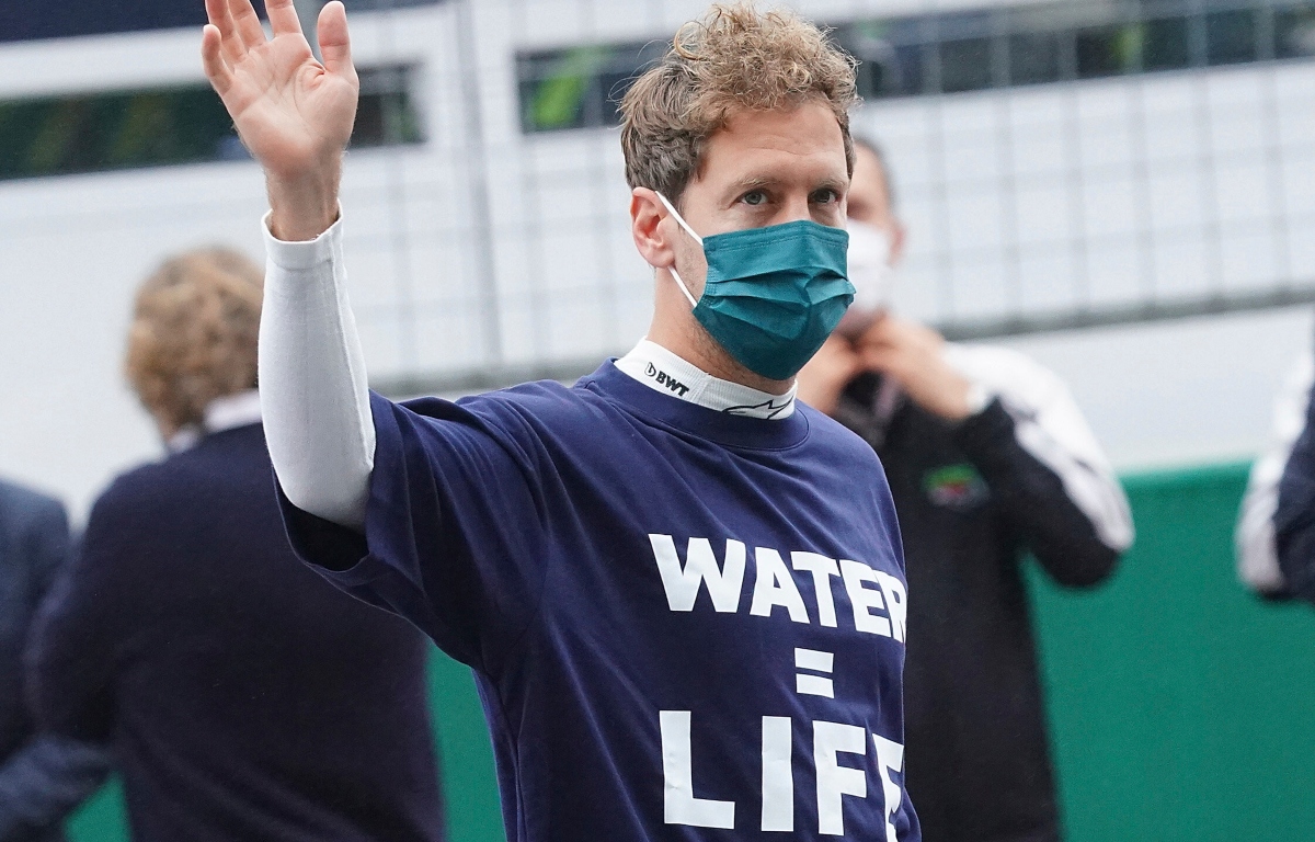 Sebastian Vettel waving. Turkey October 2021