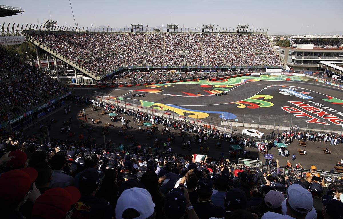 Lewis Hamilton and Valtteri Bottas. Mexico City November 2021