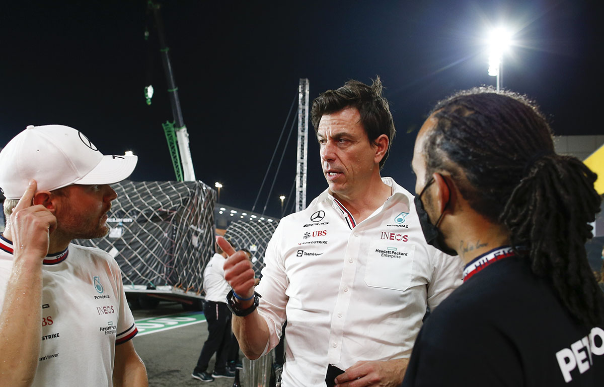 Valtteri Bottas talks with Toto Wolff and Lewis Hamilton. Qatar November 2021