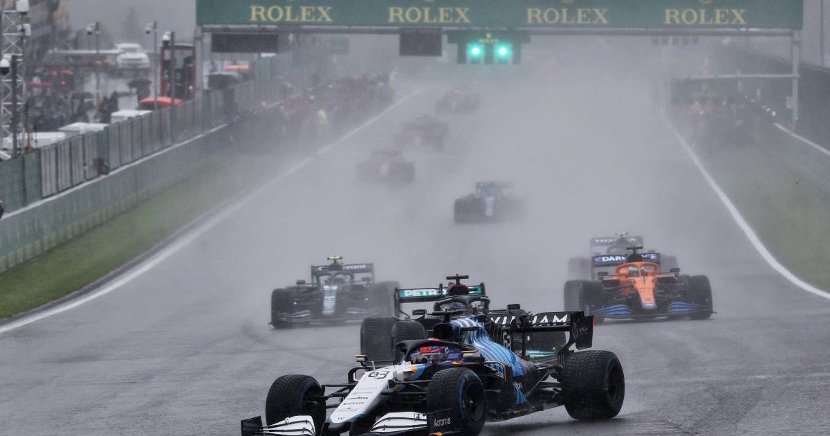 George Russell heads a train of cars during the Belgian GP. Spa-Francorchamps August 2021.