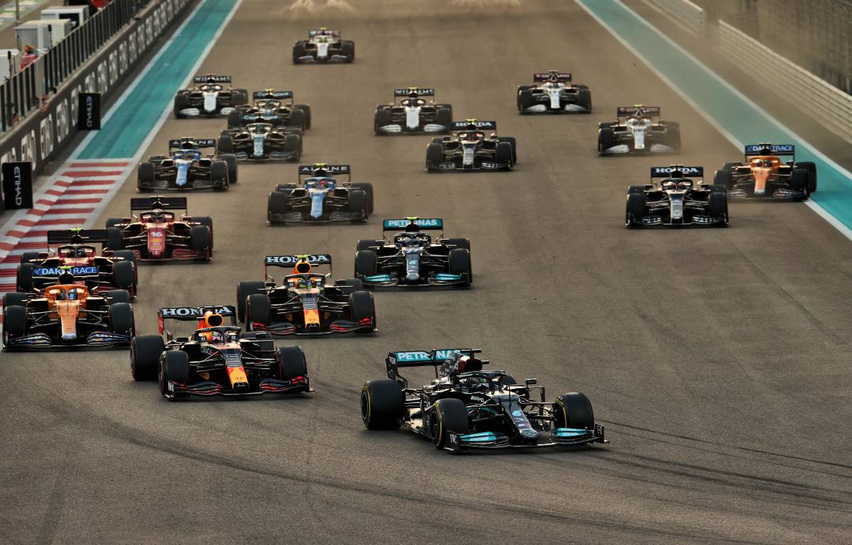 Lewis Hamilton leads in Abu Dhabi. December 2021.