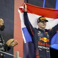 Lewis Hamilton applauds Max Verstappen. December Abu Dhabi 2021